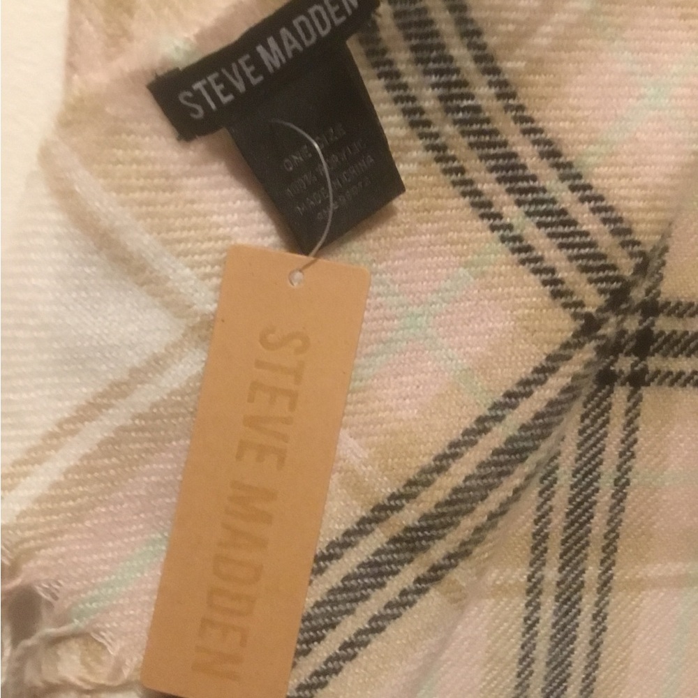 Steve Madden Scarf